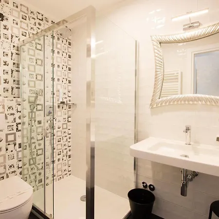 Heritage Forza Hotel