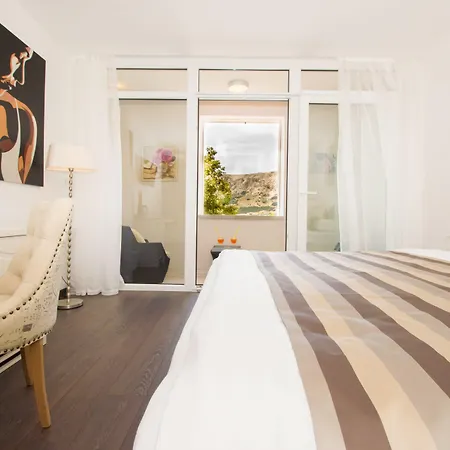 Heritage Forza 4* Baška