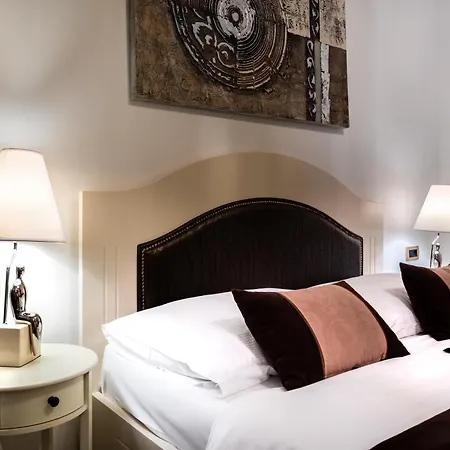 호텔 Heritage Forza 4*