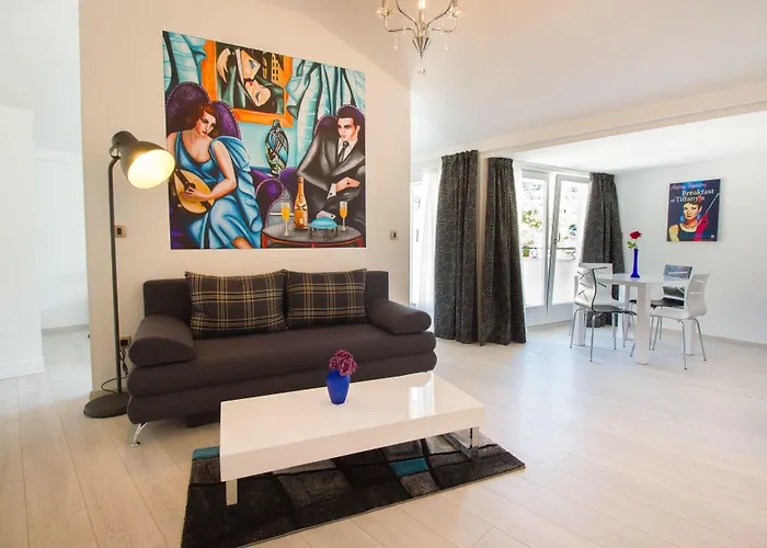 Heritage Forza מלון 4*